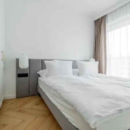 White Shellter - Shellter & Rogowo Apartment
