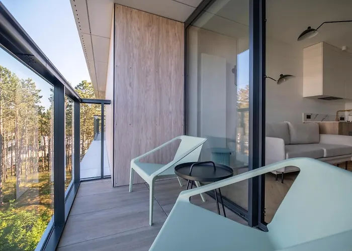 White Shellter - Shellter & * Rogowo